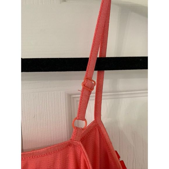 The limited top - Picture 4 of 5